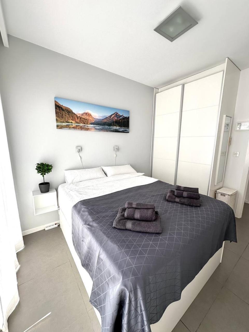 New Luxury Seaview Roof Apartments Пилар де ла Горадада Экстерьер фото