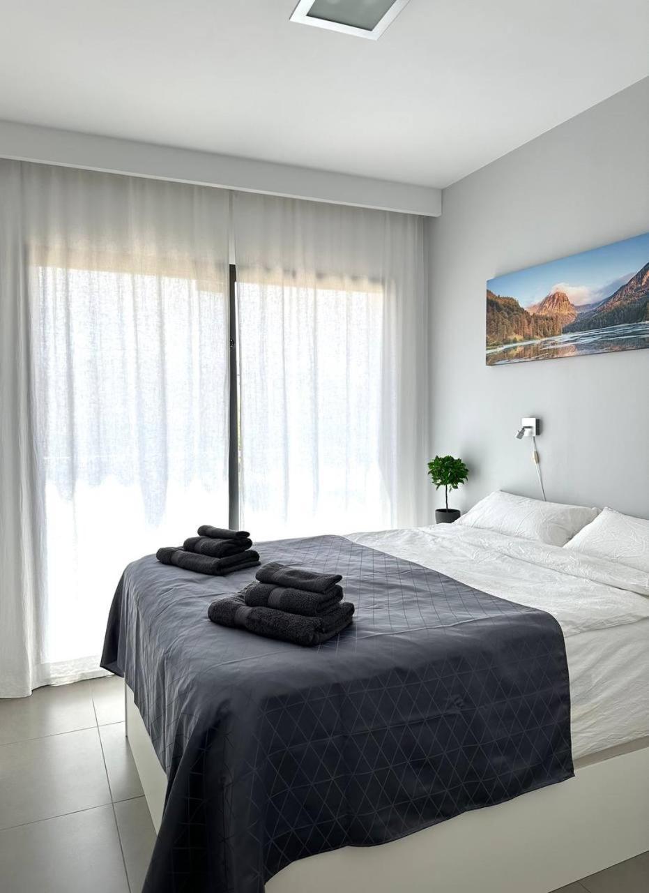 New Luxury Seaview Roof Apartments Пилар де ла Горадада Экстерьер фото