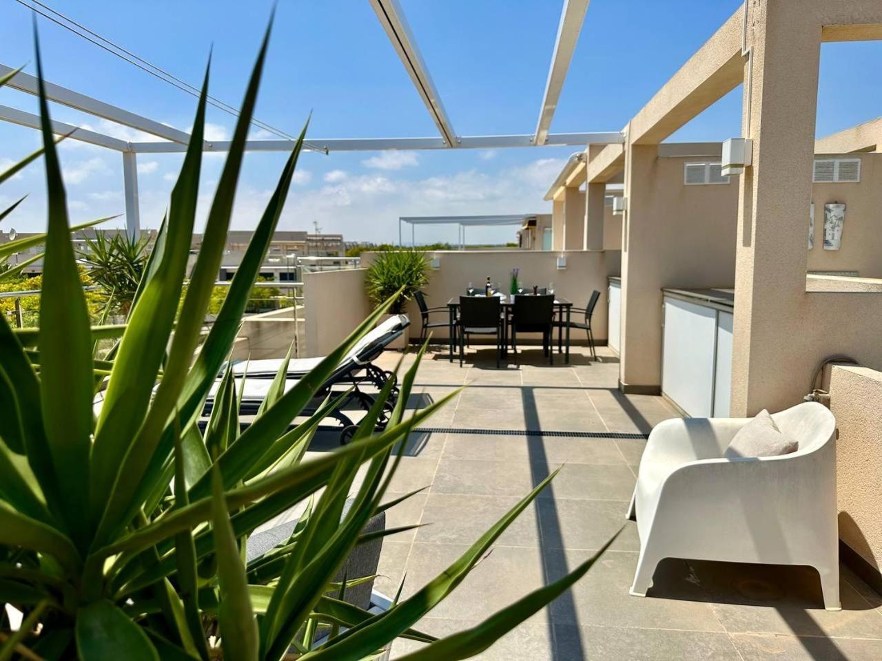 New Luxury Seaview Roof Apartments Пилар де ла Горадада Экстерьер фото